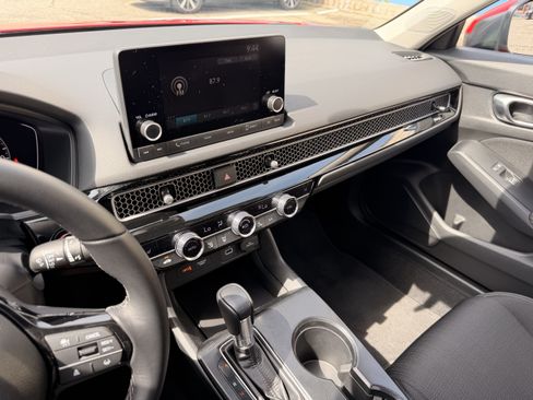 Used 2024 Honda Civic EX image 17