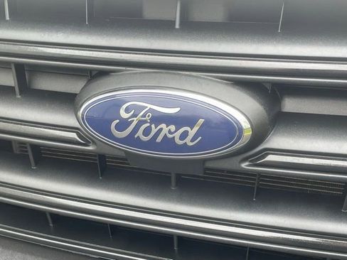 Certified 2020 Ford Transit 250 Medium Roof image 18