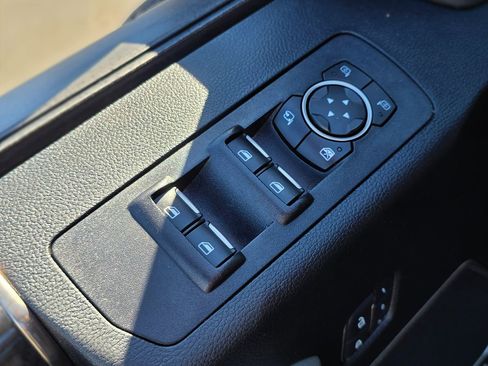 Used 2017 Ford F150 Raptor w/ Equipment Group 802A Luxury image 23