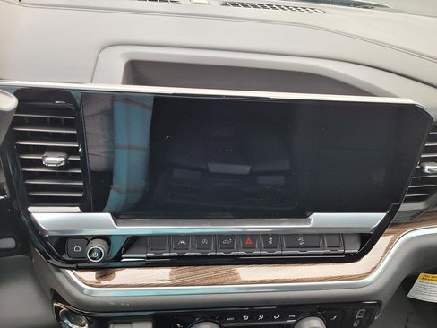 New 2025 Chevrolet Silverado 1500 LT image 30