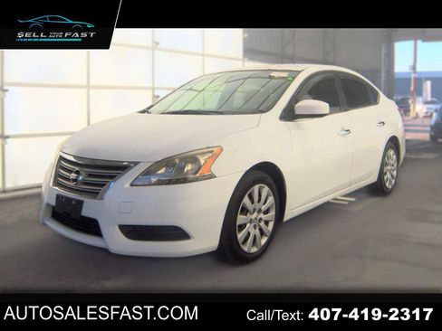 Used 2015 Nissan Sentra SV FWD image 1