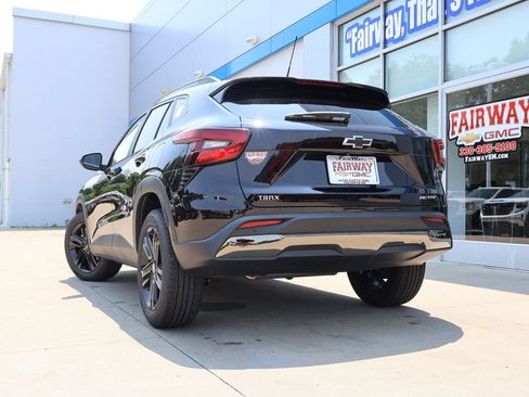 New 2026 Chevrolet Trax ACTIV w/ Driver Confidence Package FWD image 33