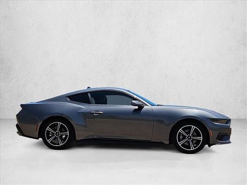 Used 2025 Ford Mustang Premium RWD image 4