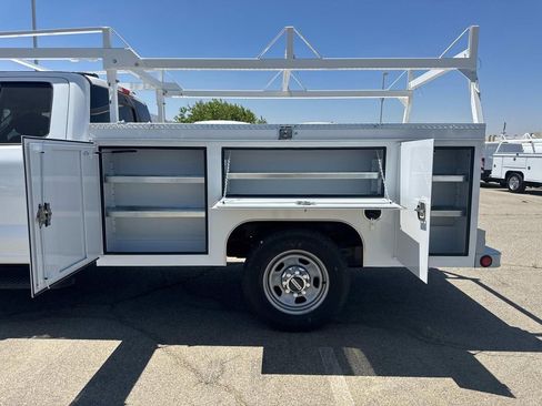 New 2025 Ford F350 XL w/ XL Chrome Package image 18