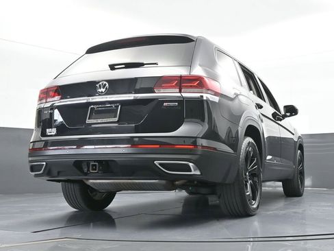 Used 2022 Volkswagen Atlas SE w/ Black Wheel Package image 61