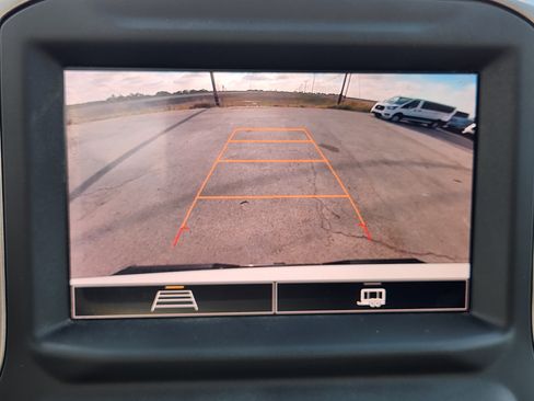 Used 2022 Chevrolet Silverado 1500 Custom RWD image 18