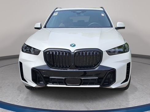 New 2026 BMW X5 xDrive50e w/ M Sport Package AWD/4WD image 2
