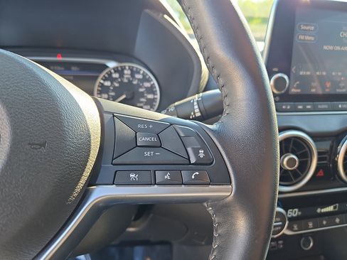 Used 2020 Nissan Sentra SV FWD image 21