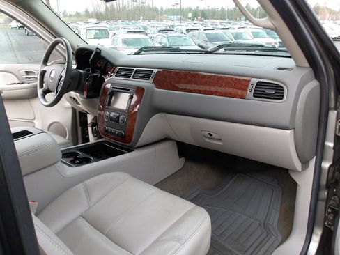 Used 2008 Chevrolet Silverado 3500 LTZ w/ Suspension Package, Off-Road image 13