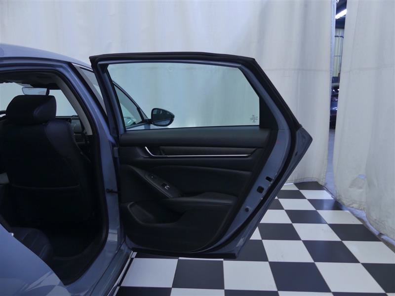 Used 2021 Honda Accord Touring image 25