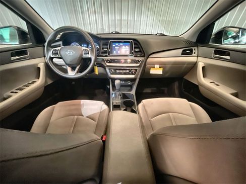 Used 2019 Hyundai Sonata SE image 18