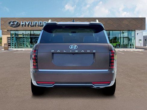 New 2026 Hyundai Palisade Calligraphy FWD image 6