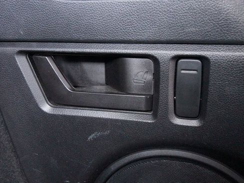 Used 2018 Subaru Outback 2.5i Touring image 32