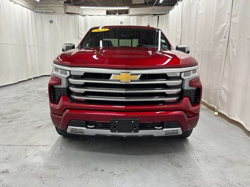Used 2025 Chevrolet Silverado 1500 High Country image 9