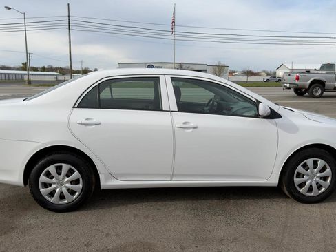 Used 2010 Toyota Corolla image 13