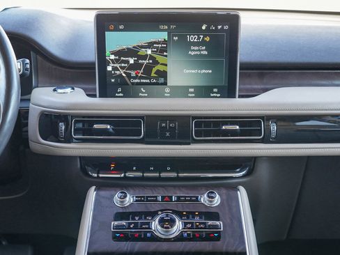 Used 2022 Lincoln Aviator Reserve w/ Equipment Group 201A image 15