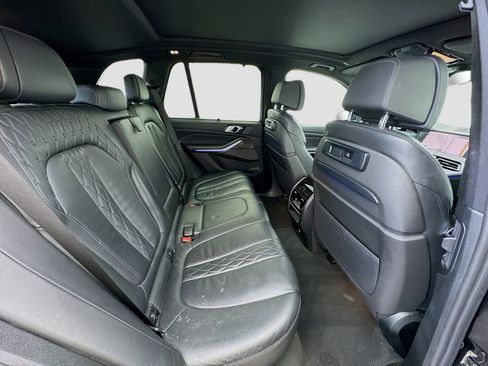 Used 2020 BMW X5 xDrive40i w/ Premium Package image 19