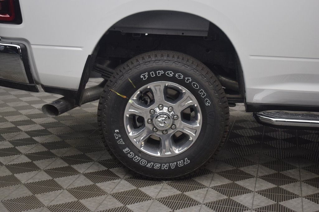 New 2027 RAM 3500 Big Horn AWD/4WD image 8