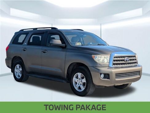Used 2016 Toyota Sequoia SR5 w/ Premium Package RWD image 9