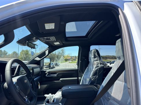 New 2026 Chevrolet Silverado 2500 High Country w/ High Country Premium Package AWD/4WD image 10