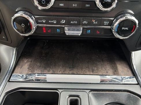 Used 2022 Ford F150 Lariat image 43