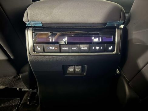 Certified 2025 Lexus GX 550 w/ Accessory Package (2T) AWD/4WD image 17