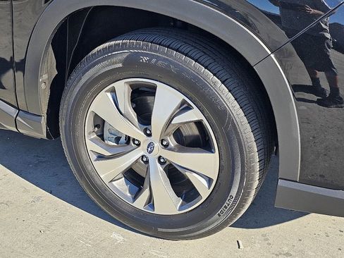 Certified 2024 Subaru Ascent Premium w/ Convenience Package image 8