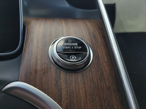 Certified 2026 Mercedes-Benz GLC 300 image 25