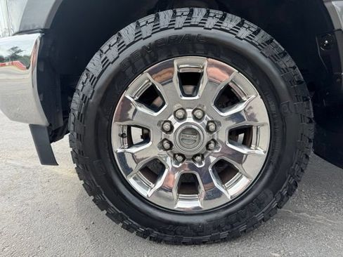 Used 2017 Ford F250 Lariat w/ Chrome Package AWD/4WD image 10