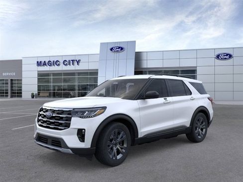 New 2026 Ford Explorer Active w/ Active Comfort Package AWD/4WD image 1
