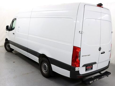 Used 2020 Mercedes-Benz Sprinter 2500 image 8