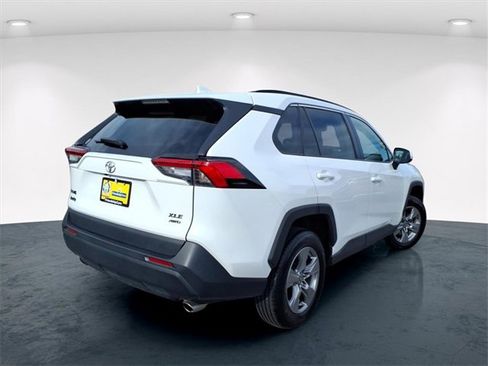 Used 2024 Toyota RAV4 XLE image 23