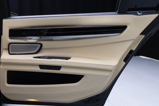 Used 2013 BMW 760Li RWD image 62