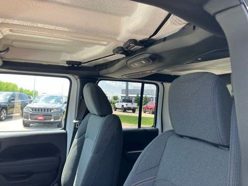 New 2026 Jeep Wrangler Unlimited Sport AWD/4WD image 13