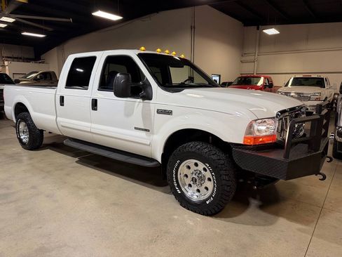 Used 2001 Ford F250 XLT AWD/4WD image 1