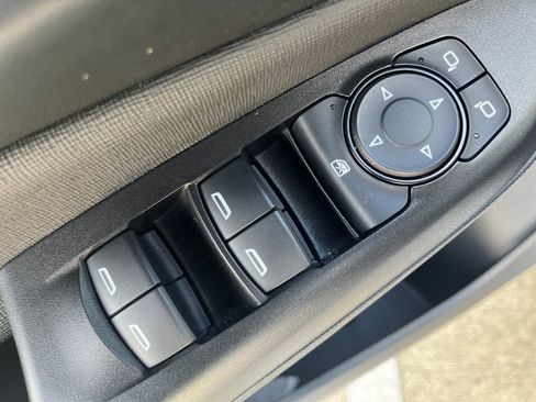 Used 2024 Buick Envista Preferred w/ Advanced Safety Package FWD image 14