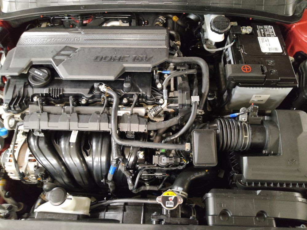 Used 2025 Hyundai Elantra SEL FWD image 30