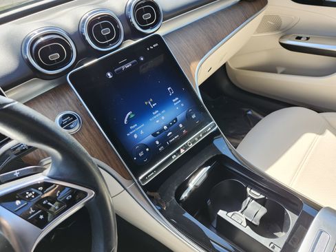 Used 2022 Mercedes-Benz C 300 4MATIC Sedan image 34