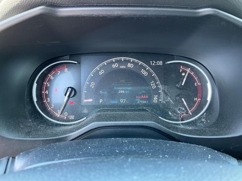 Used 2024 Toyota RAV4 LE AWD/4WD image 12