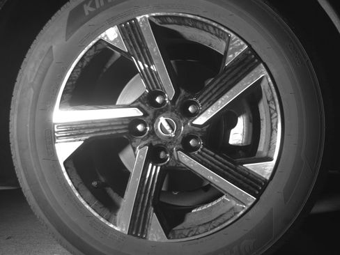 Used 2025 Nissan Sentra SV FWD image 13