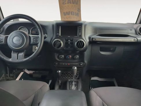 Used 2017 Jeep Wrangler Unlimited Sport w/ Quick Order Package 24S AWD/4WD image 10
