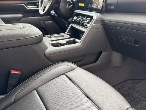 New 2026 GMC Sierra 3500 Denali w/ Denali Reserve Package image 16