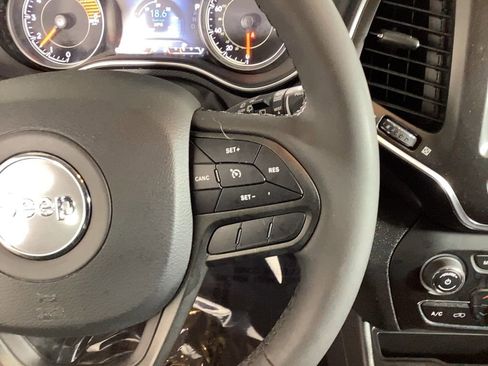 Used 2022 Jeep Cherokee Trailhawk w/ Trailer Tow Group image 19