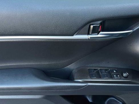 Certified 2022 Toyota Camry SE w/ Convenience Package FWD image 10