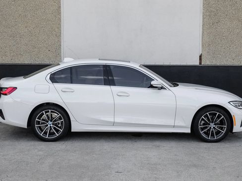 Used 2022 BMW 330i xDrive Sedan w/ Driving Assistance Package AWD/4WD image 9