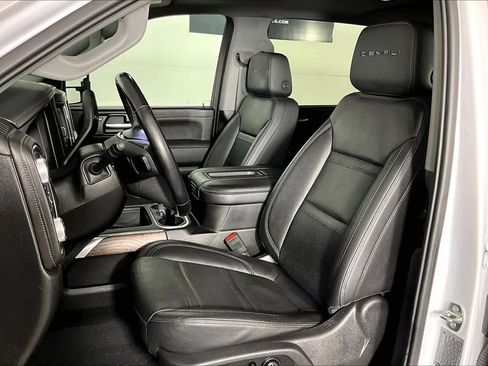 Used 2020 GMC Sierra 2500 Denali w/ Denali Ultimate Package image 9
