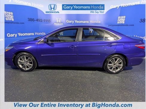 Used 2016 Toyota Camry SE image 7