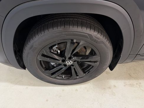 New 2026 Volkswagen Atlas Cross Sport SEL R-Line AWD/4WD image 11