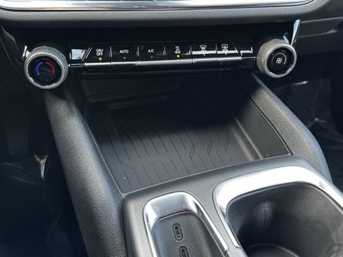 New 2026 Chevrolet Equinox EV LT image 11