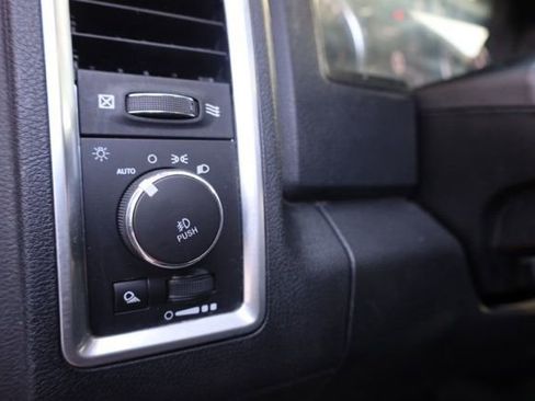 Used 2018 RAM 2500 Power Wagon w/ Leather & Luxury Group image 18